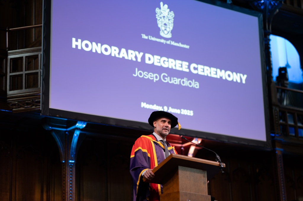 Gelar Akademik Pep Guardiola, Pengakuan Bergengsi dari Universitas Manchester