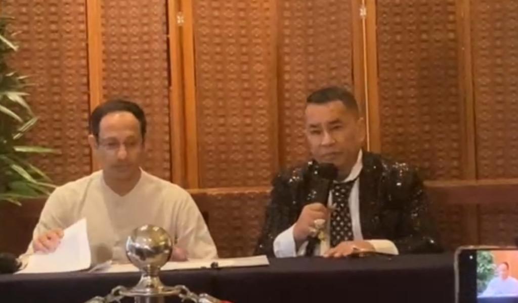 Momen Nadiem Didampingi Hotman Paris Jelaskan soal Kasus Laptop Chromebook Rp9,9 Triliun