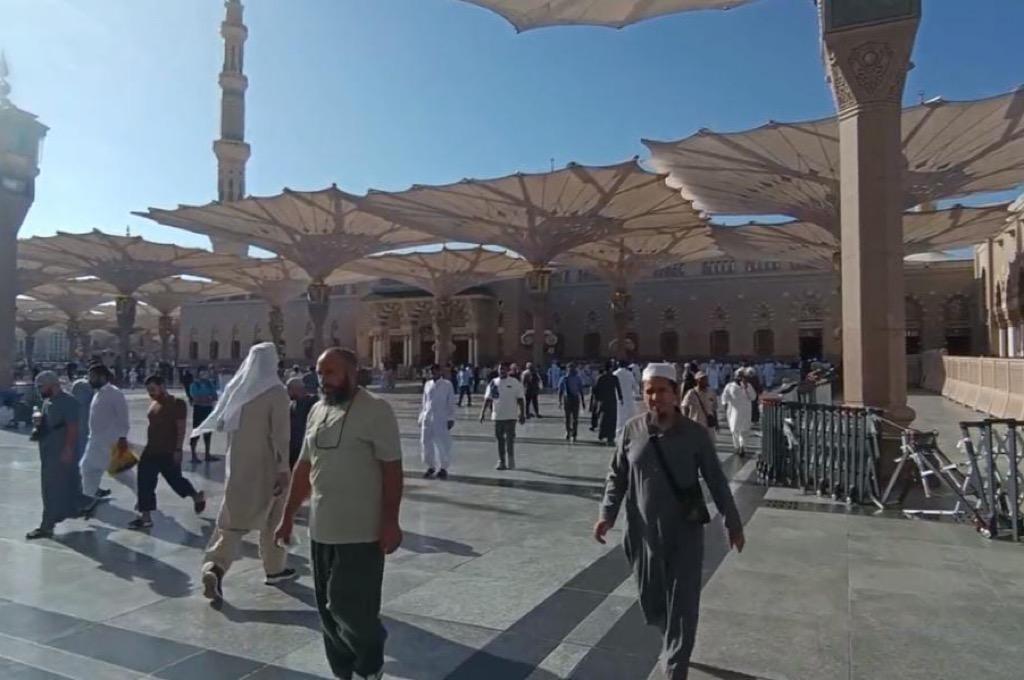 Usai Sempurnakan Haji, Jemaah Lanjutkan Ibadah dan Wisata Religi di Madinah
