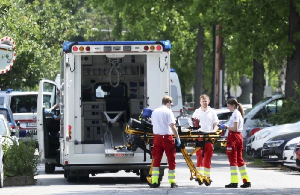 Penembakan di SMA Austria Tewaskan 9 Orang, Pelaku Alumni Korban Bullying