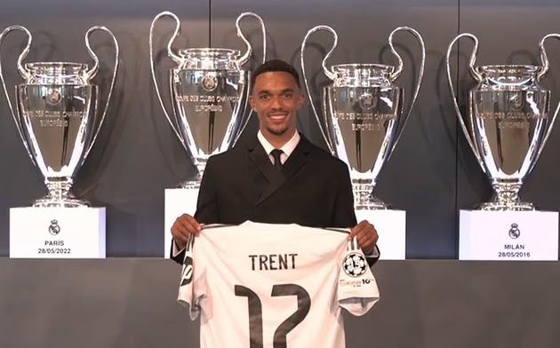 Trent Alexander-Arnold Kejutkan Dunia! Fasih Berbahasa Spanyol Saat Diperkenalkan Real Madrid
