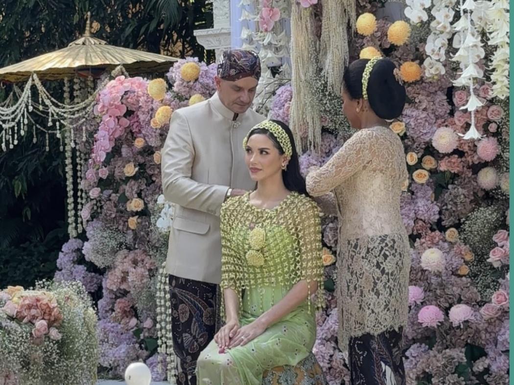 Apa Pekerjaan Orang Tua Alyssa Daguise? Sosok di Balik Kecerdasan dan Pesona Sang Influencer!
