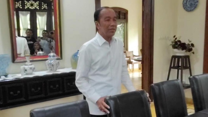 Peluang Jadi Ketua Umum PSI, Jokowi: Saya Belum Turun ke Bawah