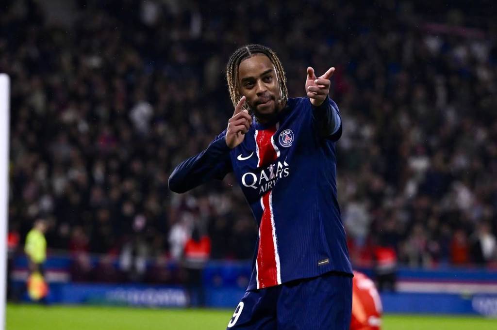 Liverpool Bidik Bintang PSG Bradley Barcola, Opsi Suksesor Mohamed Salah