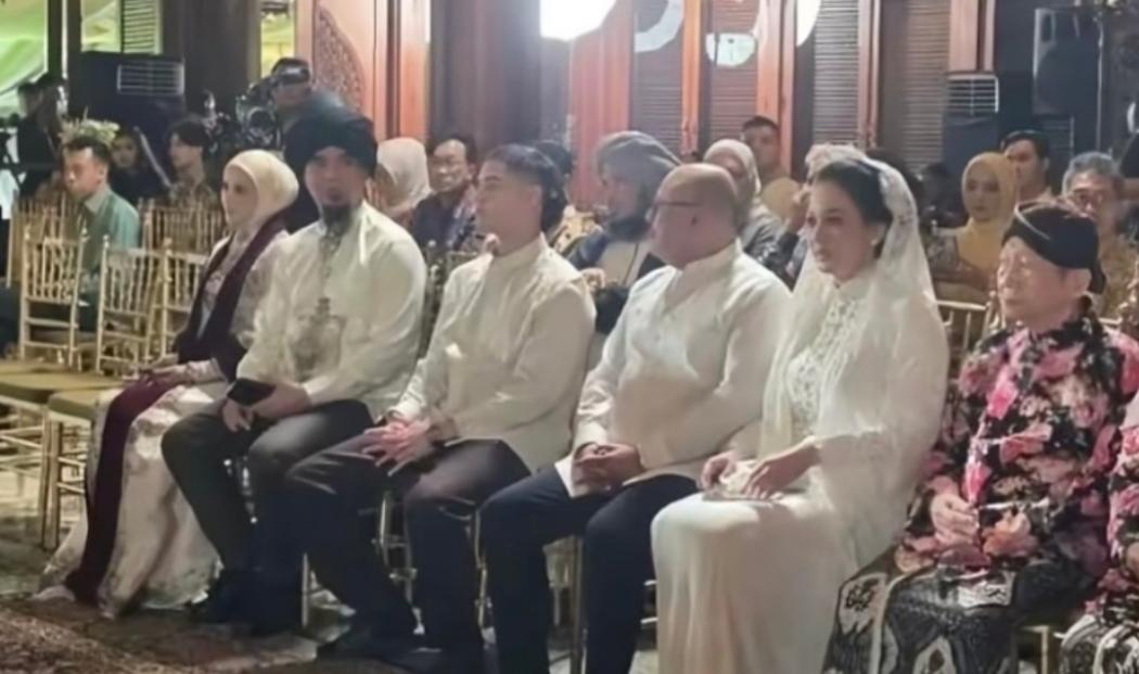 Viral Momen Maia Estianty Duduk Bareng Mulan Jameela saat Siraman Al Ghazali, Netizen Terharu