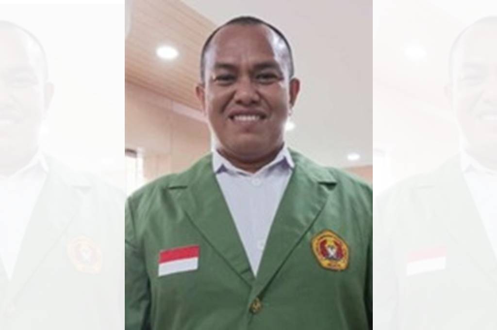 Sampah Datang, Spanduk Bertindak: Ketika Doa dan Amarah Bersatu Demi Lingkungan