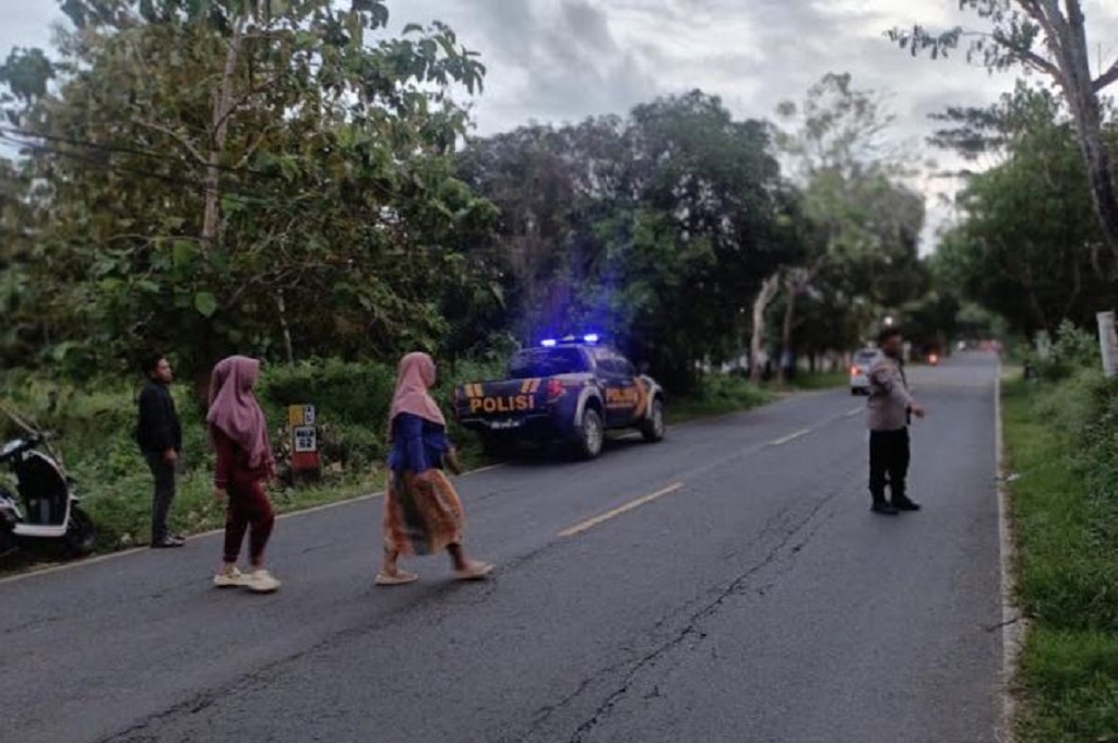Ibu-Ibu di Sampang Dipepet dan Dibegal, Gelang Emas Rp11 Juta Dirampas di Jalan