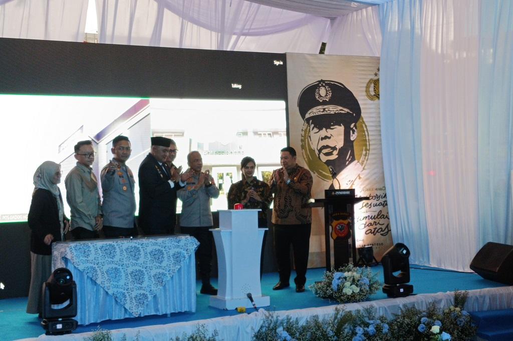 Sosok Jenderal Hoegeng Diabadikan Jadi Nama Pos Polisi dan Jalan di Gadog Bogor