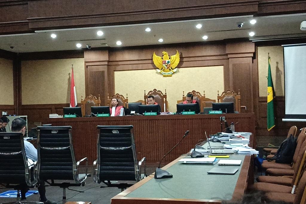 Pengacara Tom Lembong Walkout dari Sidang usai Debat dengan Jaksa, Kenapa?