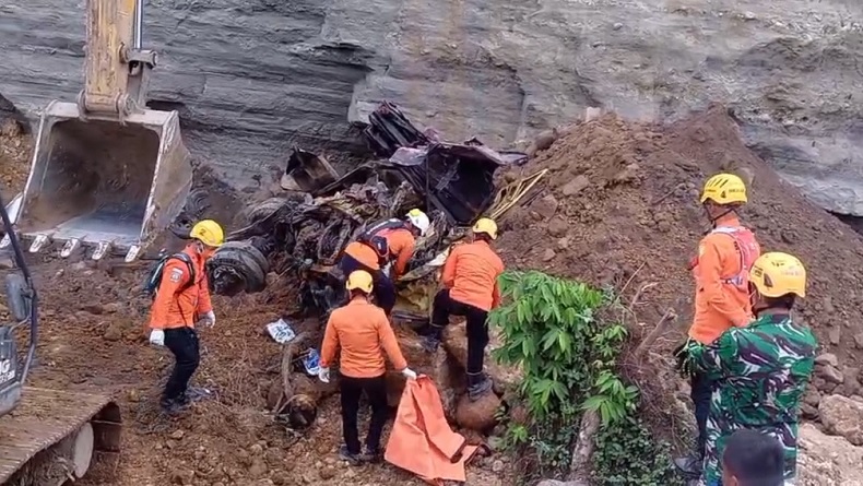 2 Jasad Korban Longsor Galian C Cirebon Ditemukan, 1 Kondisi Tak Utuh
