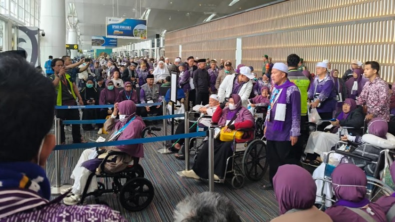 Sempat Diancam Bom, Pesawat Saudi Bawa 442 Jamaah Haji Lanjutkan Penerbangan ke Jakarta