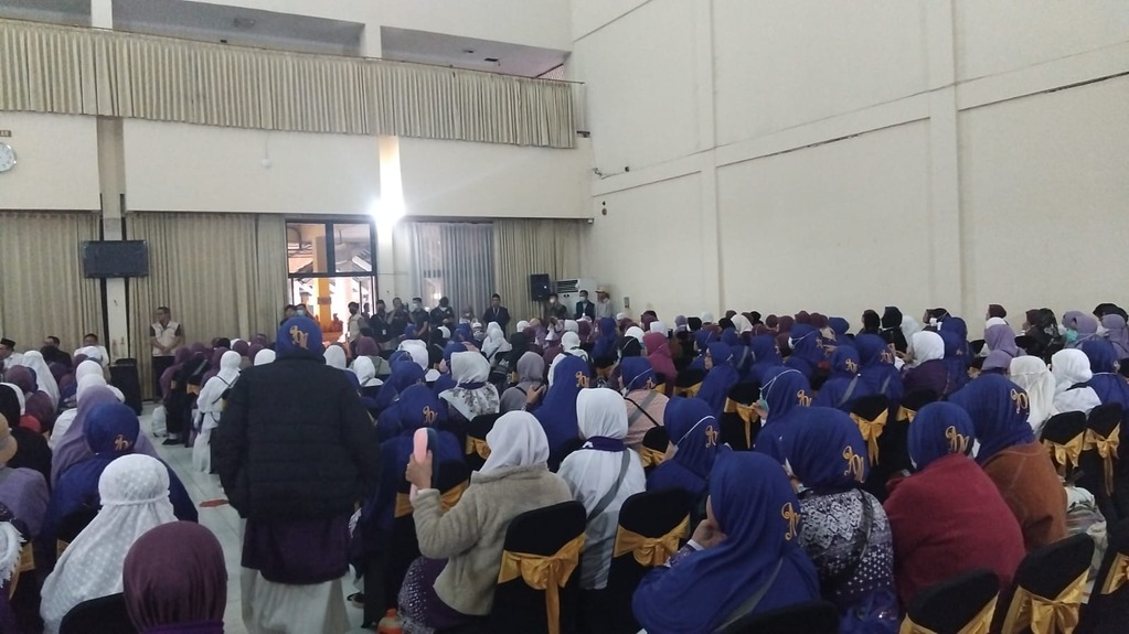 Cerita Jemaah Haji saat Tahu Pesawatnya Dapat Ancaman Bom dan Mendarat di Medan