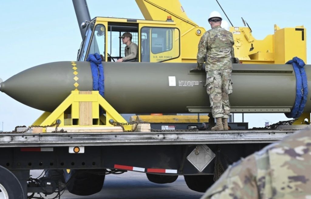 Mengenal Bom Penghancur Bunker MOP yang Diklaim Bisa Hancurkan Fasilitas Nuklir Iran