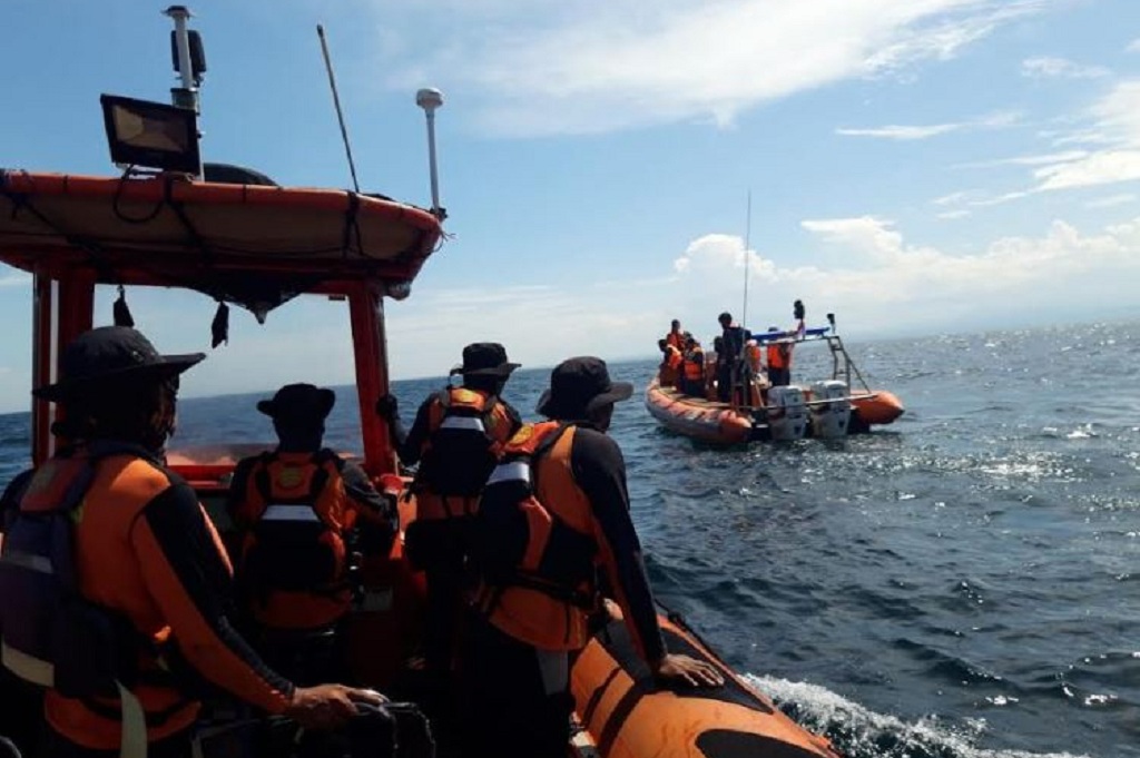 KLM Asia Mulia Tenggelam di Bantaeng, 5 ABK Selamat dan 3 Masih Hilang