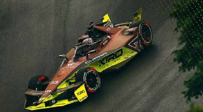 Hasil Formula E Jakarta 2025: Penuh Drama! Ticktum Menang, De Vries Gagal Finis