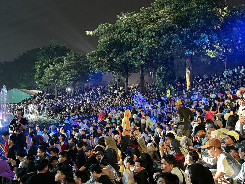 Ribuan Warga Antusias Padati Puncak HUT Jakarta ke-498 di Lapangan Banteng Jakpus