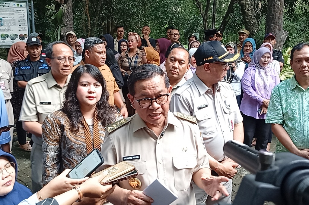 Pramono Jamin Larangan Merokok di Ruang Publik Tak Ganggu UMKM