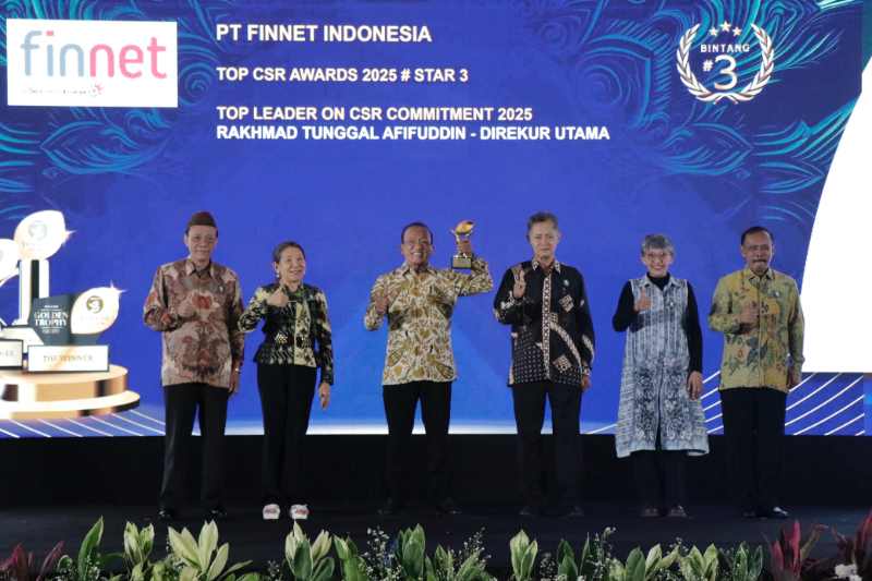 Selamat! Aksi Sosial Finnet Raih Penghargaan Top CSR Awards 2025