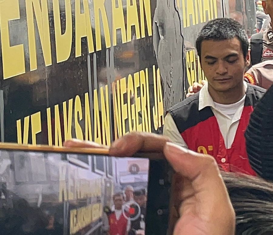 Sesali Perbuatannya, Vadel Minta Maaf kepada Nikita Mirzani dan Laura Meizani