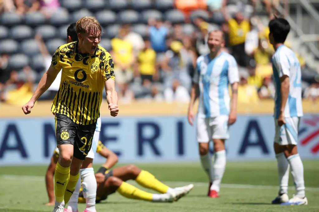 Hasil Borussia Dortmund vs Ulsan HD di Piala Dunia Antarklub 2025: Menang Tipis, Die Borussen Juara Grup!