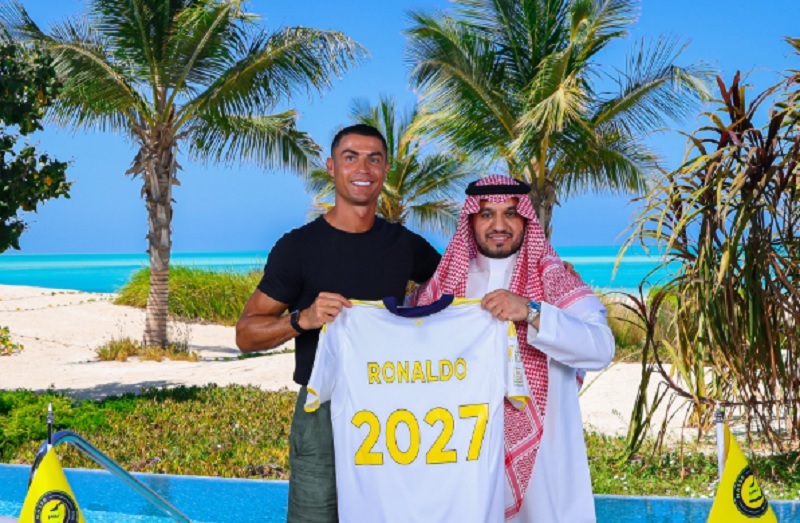 Resmi! Cristiano Ronaldo Bertahan di Al-Nassr Hingga 2027, Main Sampai Usia 42 Tahun!