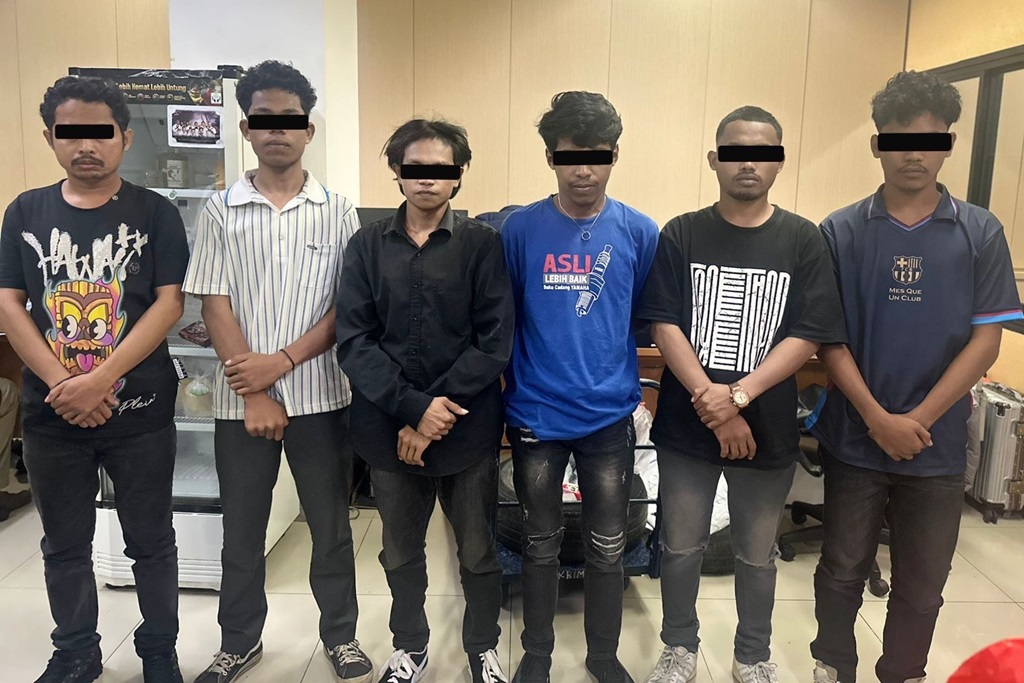 Polisi Tetapkan 6 Mahasiswa Tersangka Demo Ricuh di Depan Kemenpora