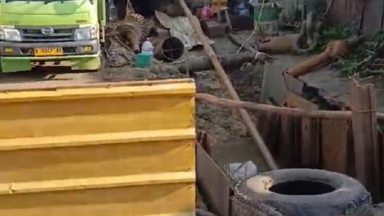 Proyek Pembangunan Pipa Gas Bumi Transmisi Bocor, Rumah Warga Cirebon Terendam Lumpur