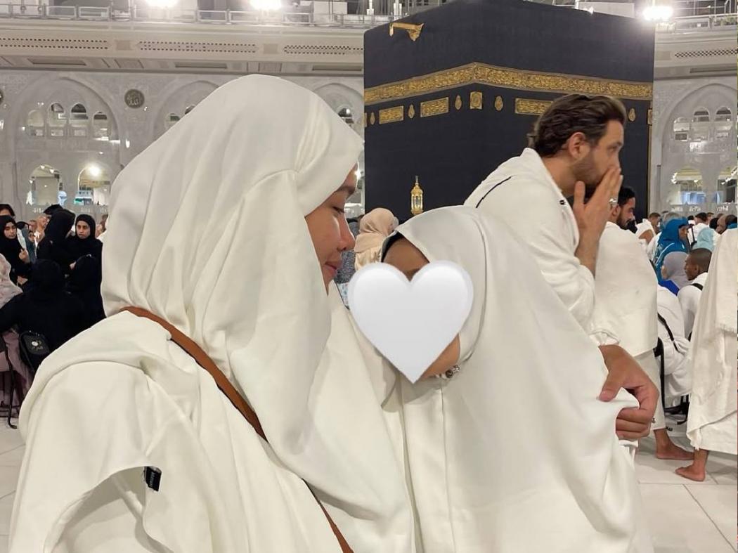 Innalillahi, Ana Octarina Berduka Cita