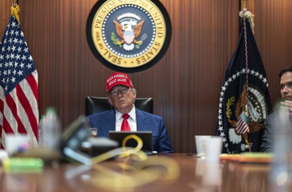 Teken Instruksi Presiden, Trump Ubah Nama Departemen Pertahanan Jadi Departemen Perang
