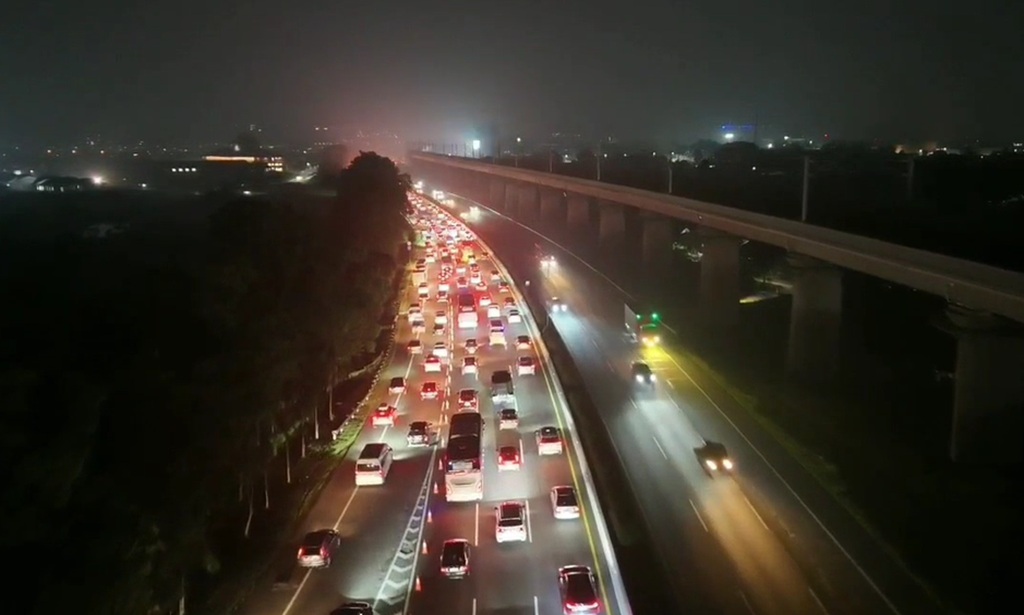 Urai Kepadatan Lalin, Jasa Marga Terapkan Kanalisasi di Tol Cipularang dan Padaleunyi Arah Jakarta