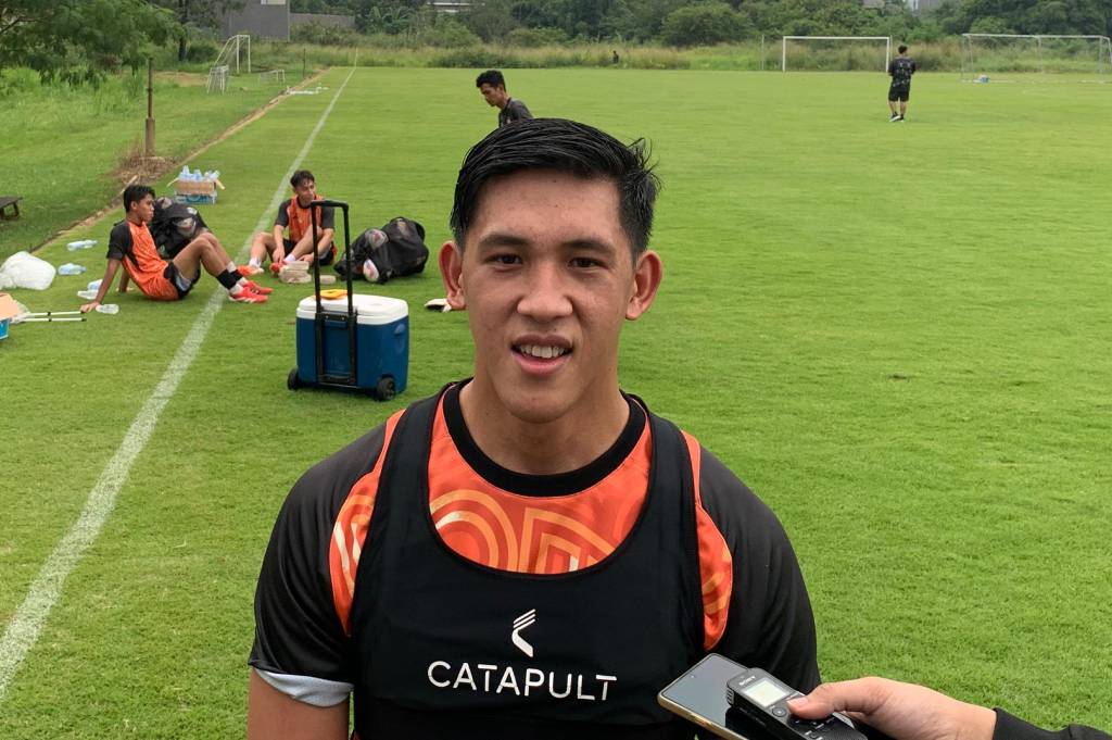 Alasan Mengejutkan Eksel Runtukahu Pilih Persija Jakarta: Bukan Karena Uang!