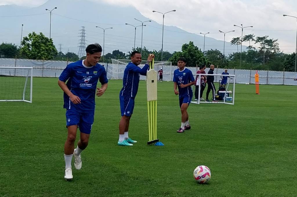 Latihan Perdana bersama Persib Bandung, Alfeandra Dewangga Langsung Bilang Begini