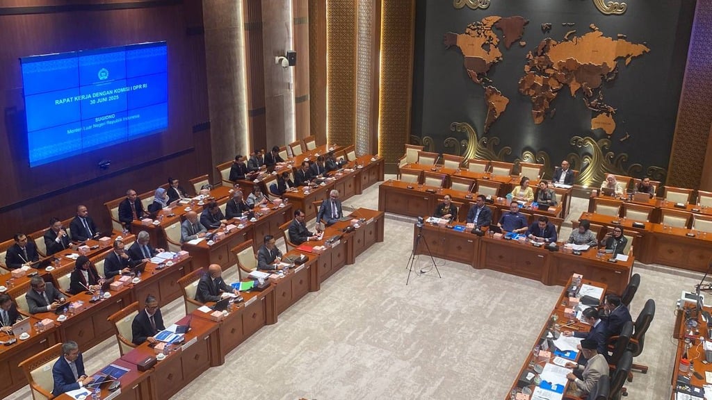 DPR Cecar Kosongnya 12 Kursi Dubes, Menlu Janji Serahkan Nama