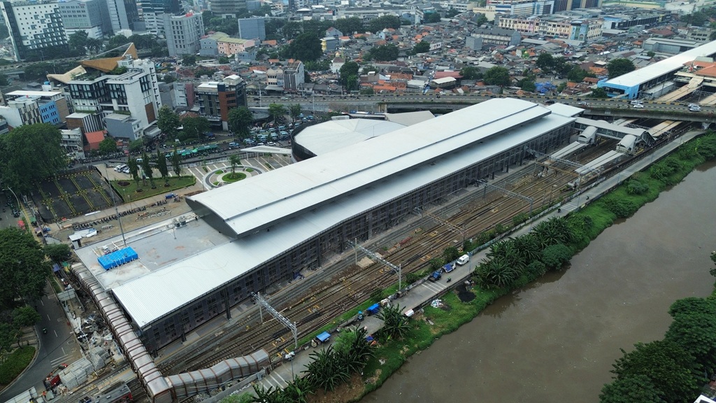 Revitalisasi Rampung, Stasiun Tanah Abang Ditargetkan Layani 300.000 Penumpang per Hari