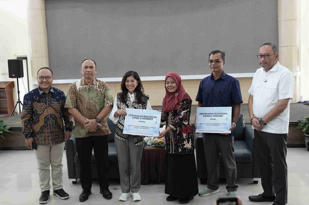 Menkomdigi Sambungkan Internet Cepat ke Sekolah Rakyat di Yogyakarta