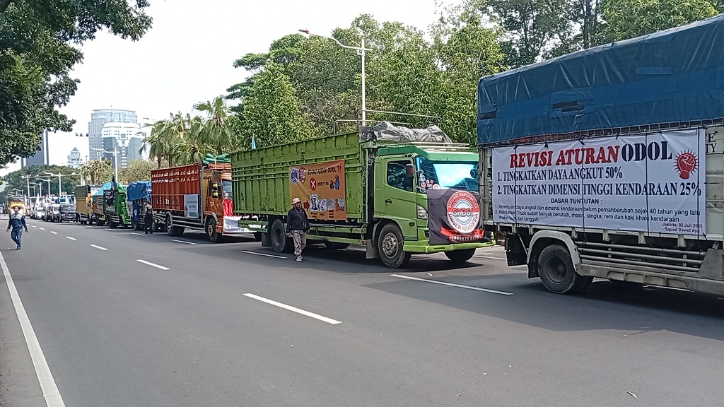 Ada Demo Sopir Truk ODOL dan JRMK, Hindari Jalan Medan Merdeka Selatan Hari Ini