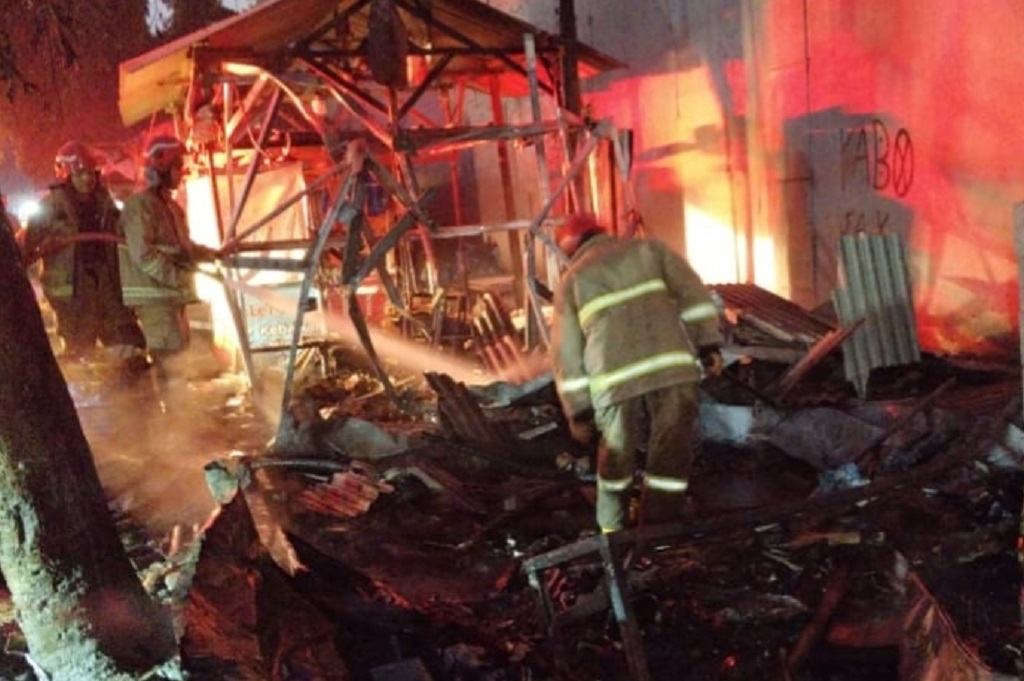 Kebakaran di Pasar Cibinong Bogor, Sejumlah Lapak Pedagang Hangus!