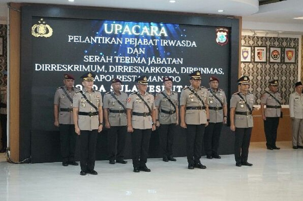 Kapolda Sulut Lantik Irwasda dan Sertijab 3 Direktur, Kapolresta Manado Diganti