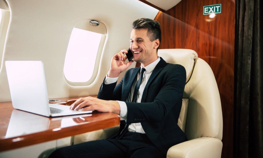 Cara Efisien Memesan Tiket Pesawat untuk Perjalanan Bisnis