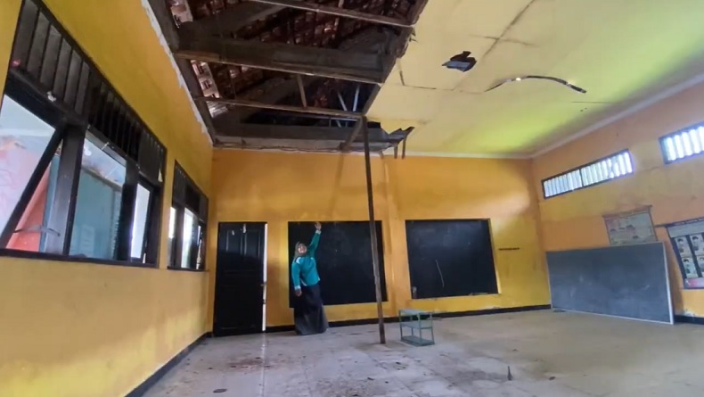 Gegara Bangunan Rusak, SDN Jabon 2 Jombang Hanya Dapat 2 Siswa Baru