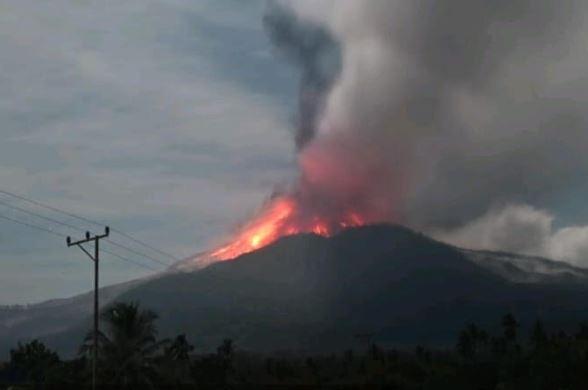 Gunung Lewotobi Laki-Laki Kembali Meletus Dahsyat Hari Ini, Kolom Abu 13.000 Meter