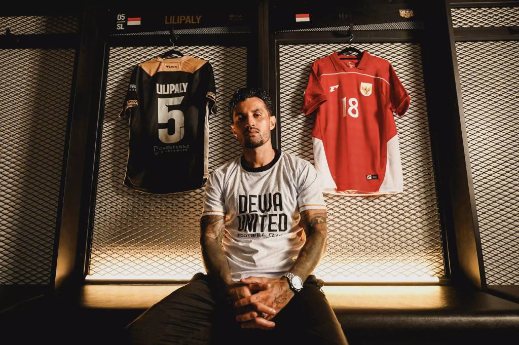 Stefano Lilipaly Resmi Gabung Dewa United, Langsung Bidik 2 Target Ambisius