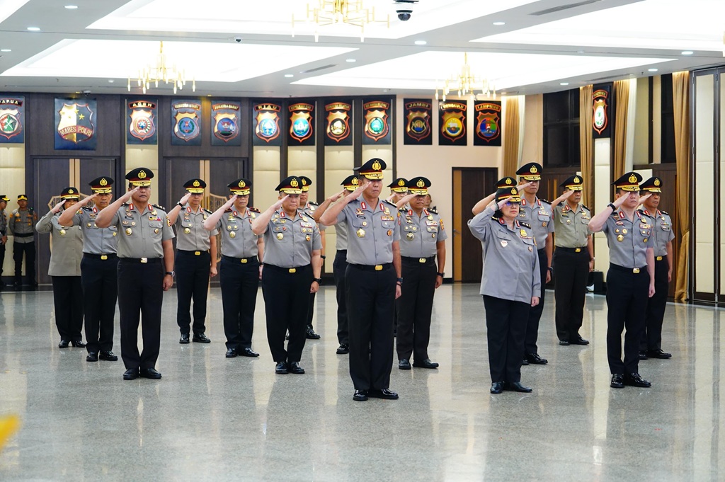 17 Pati Polri Naik Pangkat, Satu Komjen dan 11 Kombes Pecah Bintang