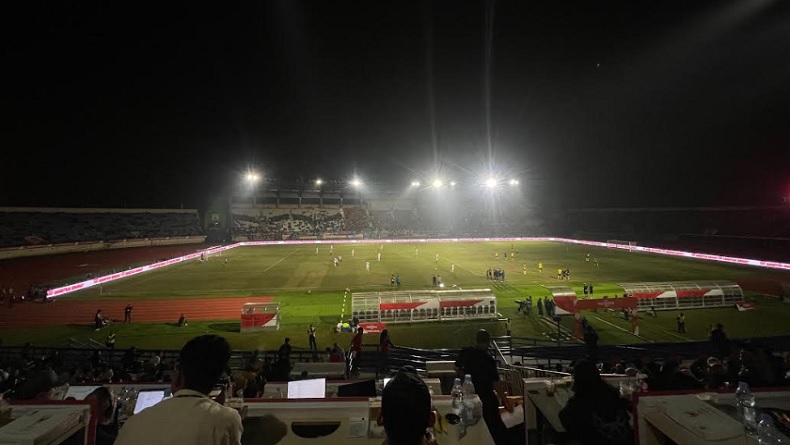Listrik Padam, Laga Arema FC Vs Oxford United Piala Presiden 2025 Dihentikan Sementara