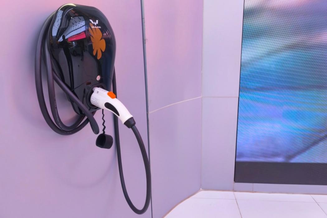 Alasan Orang Indonesia Perlahan mulai Beralih ke Mobil Listrik