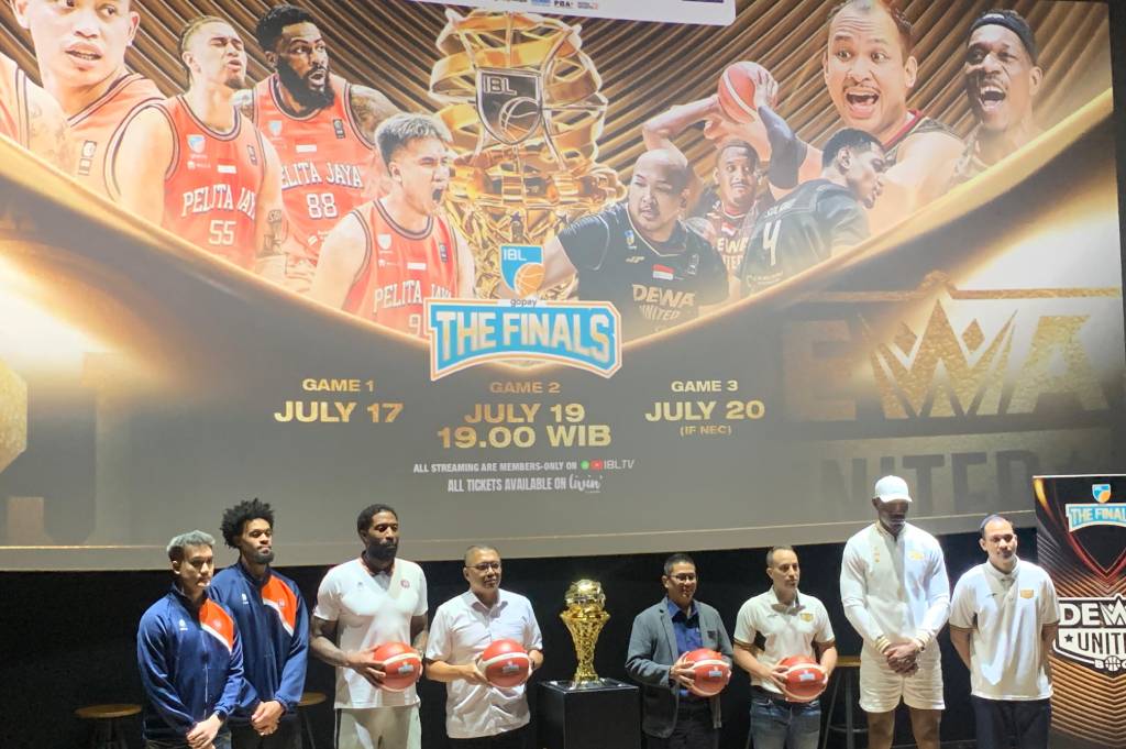 Final IBL 2025: Dewa United Tantang Tradisi Pelita Jaya dalam Duel Bersejarah