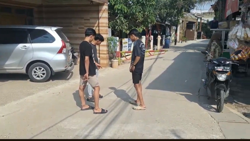 Viral Ketua RT di Jakut Berusia 19 Tahun, Gercep Perbaiki Jalan Rusak