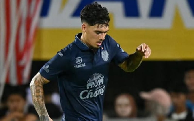 Debut Gila Shayne Pattynama! Bikin Assist Berkelas Bantu Buriram United Bantai Klub Malaysia 8-2