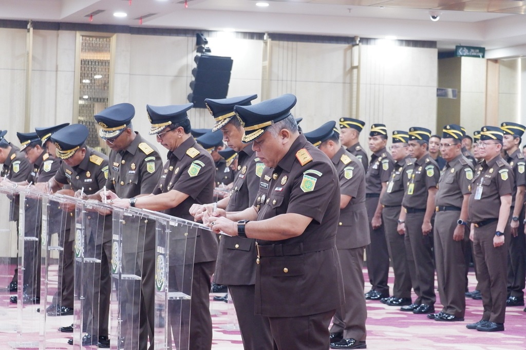 Anang Supriatna Resmi Jabat Kapuspenkum Kejagung, Gantikan Harli Siregar