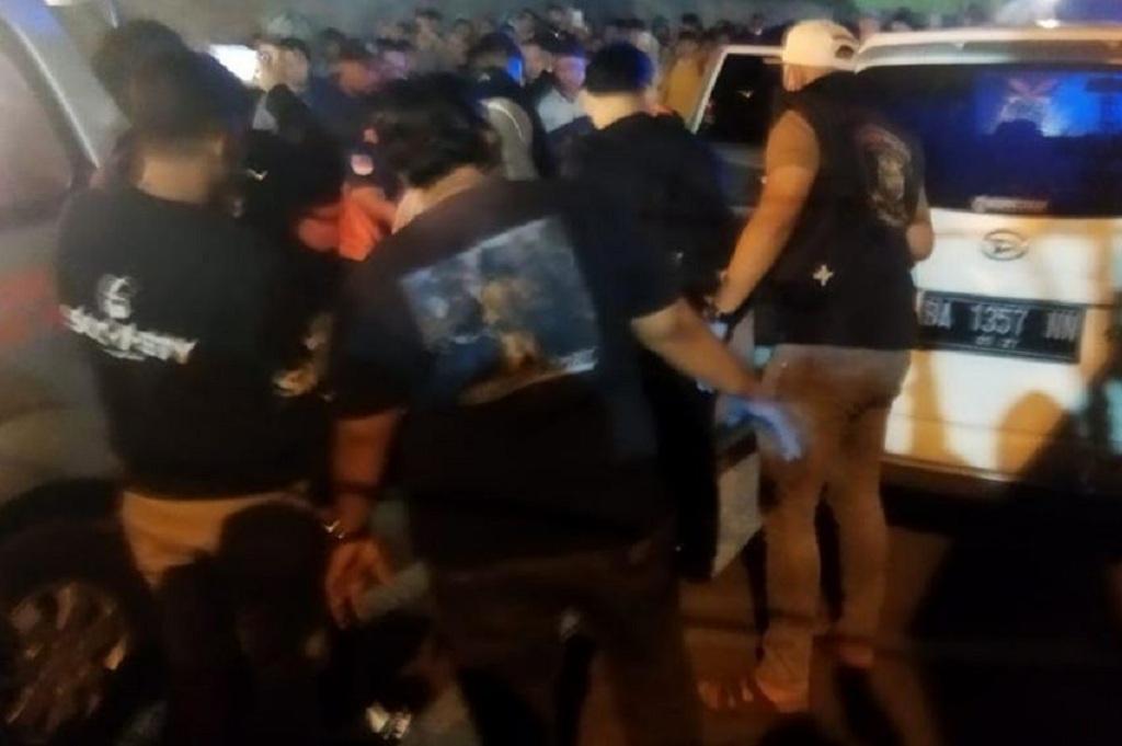 Kronologi Pensiunan Dosen Tewas dalam Mobil di Padang Panjang, Ditemukan 2 Pelajar